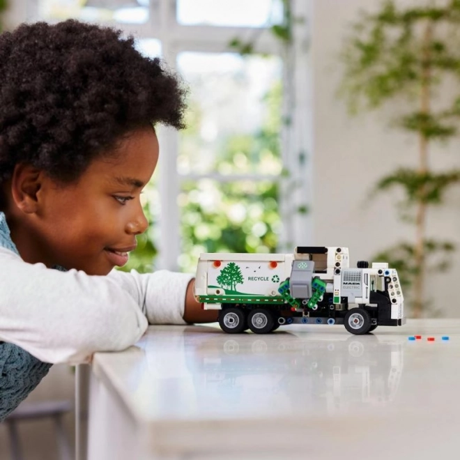 LEGO® Technic 42167 Električni kamion za smeće Mack® LR
