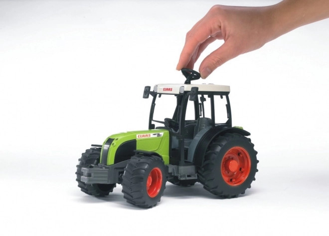 Bruder 2110 Traktor CLAAS Nectis 267 F zeleni