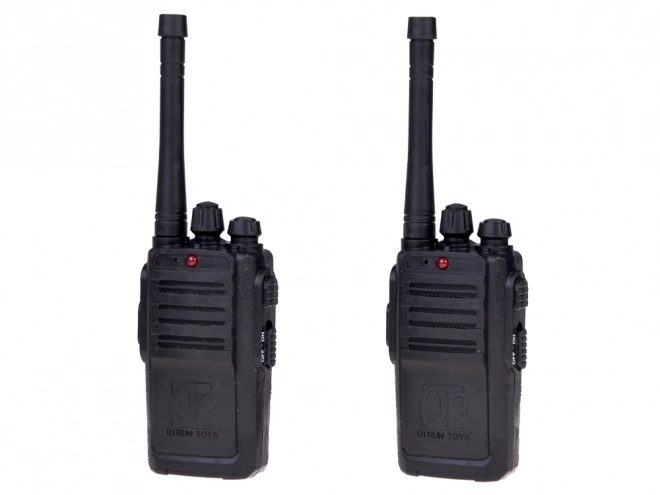 Set vojne opreme s kacigom, dalekozorom i walkie-talkiejem