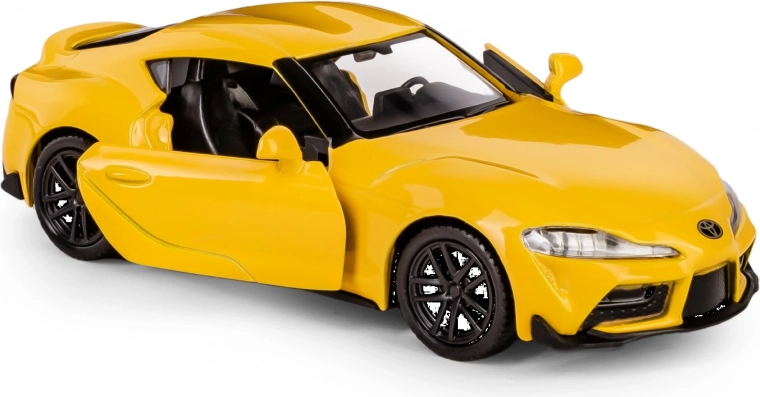 Otvarajuća vrata i detaljna unutrašnjost