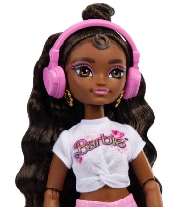 Lutka Barbie Dream Besties Brooklyn na koturaljkama