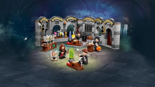 LEGO Harry Potter 76431 Dvorac Hogwarts: Sat Lektira