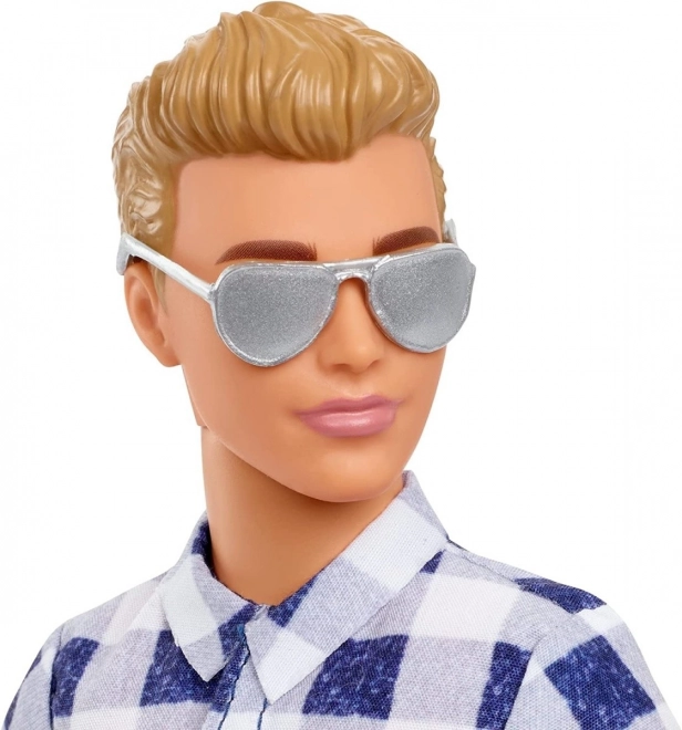 Lutka Barbie Kampiranje Ken s priborom