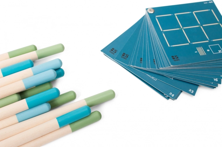 Obojeni drveni štapići za izradu oblika