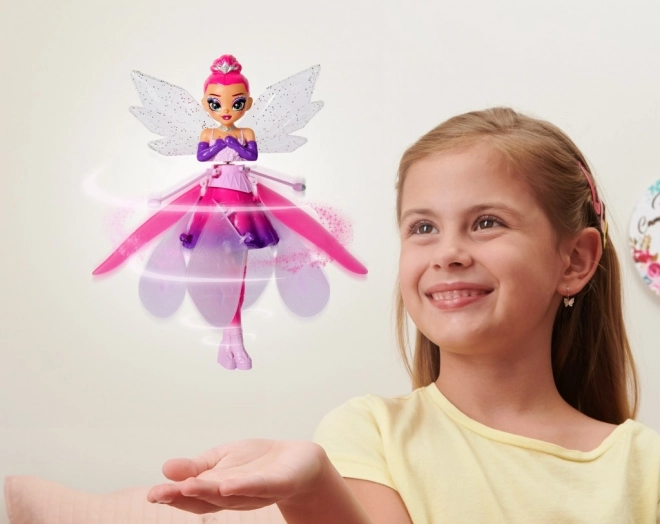 Leteća lutkica Hatchimals Crystal Flyers