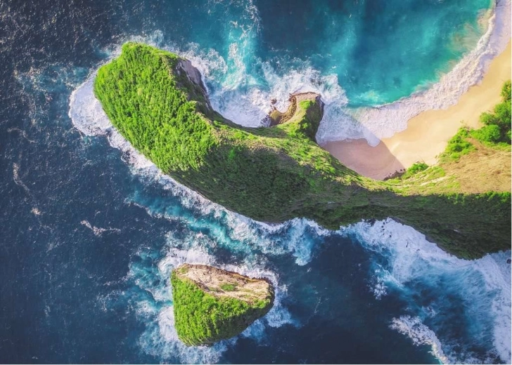 Ravensburger puzzle Prekrasni otoci Indonezije 1000 dijelova
