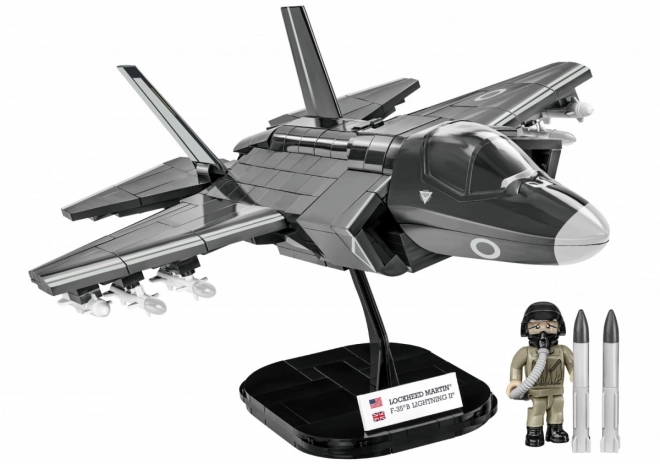 Model borbenog zrakoplova F-35B Lightning II od kockica