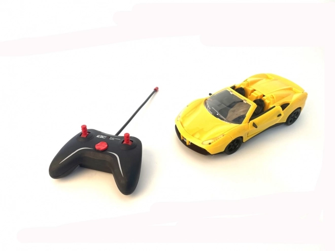 RC sportski automobil u mjerilu 1:18