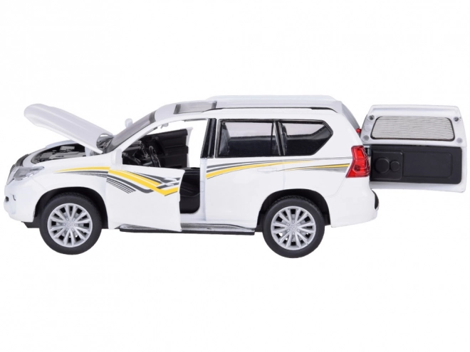 Metalni model Toyota Land Cruiser Prado s efektima