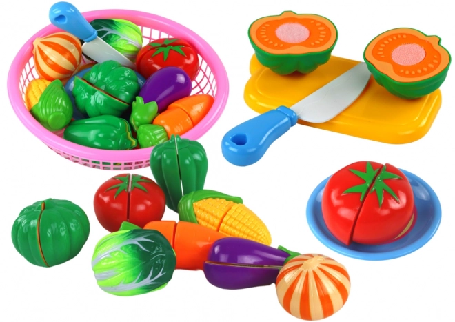 Set povrtne korpe s 8 komada tanjura noževa