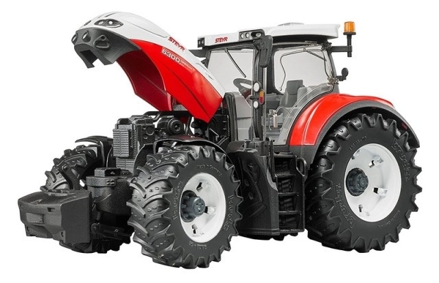 Otvarajuća hauba i detaljan motor