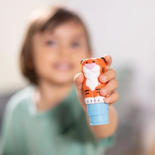 Spremnik koji olakšava lijepljenje