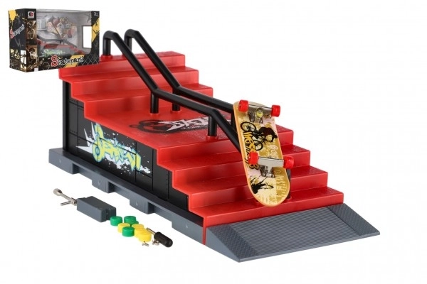 Skatepark - prstni skateboard s rampom plast 8cm s dodacima miješani tipovi u kutiji 28x18cm