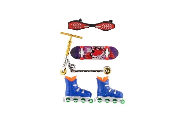 Set skateboard, waveboard, role, prstni romobil plastika mix vrsta na kartici 16x30cm