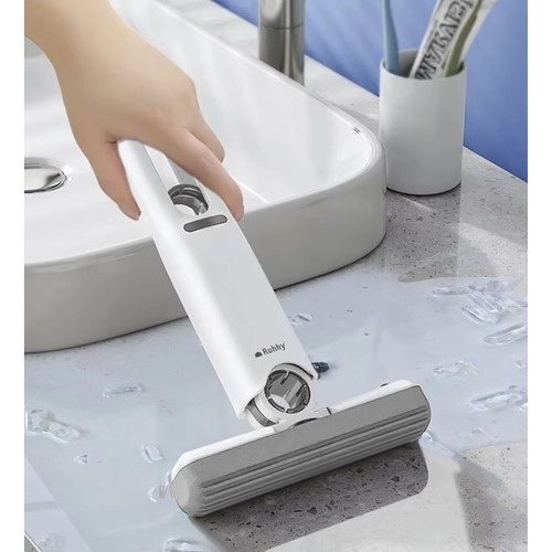 Kompaktni mini mop s rezervnim glavama za čišćenje