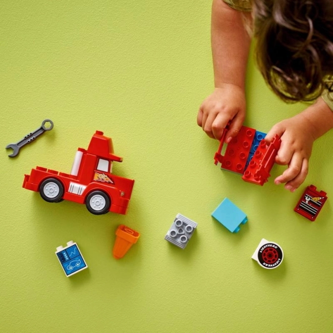 LEGO DUPLO Disney Auta Maniek na utrkama