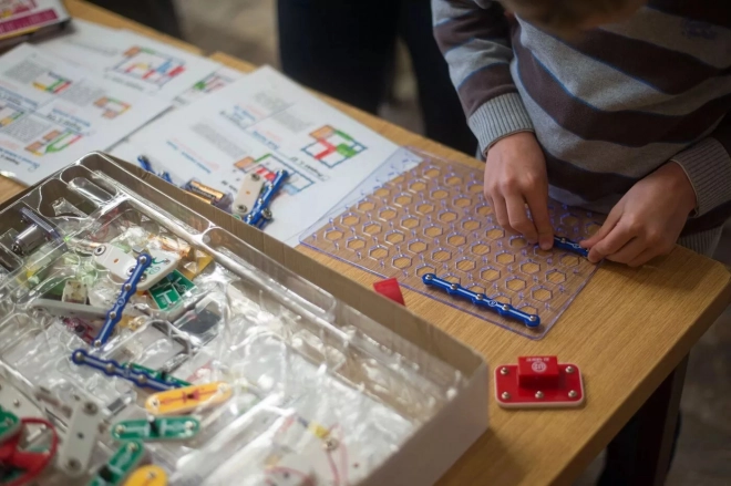 Elektronička građevna igračka Boffin I 100