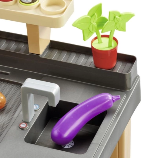 Sudoper i radna ploha kao u pravoj kuhinji