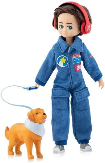 Lottie Finn lutkica s psićem i astronautskom opremom