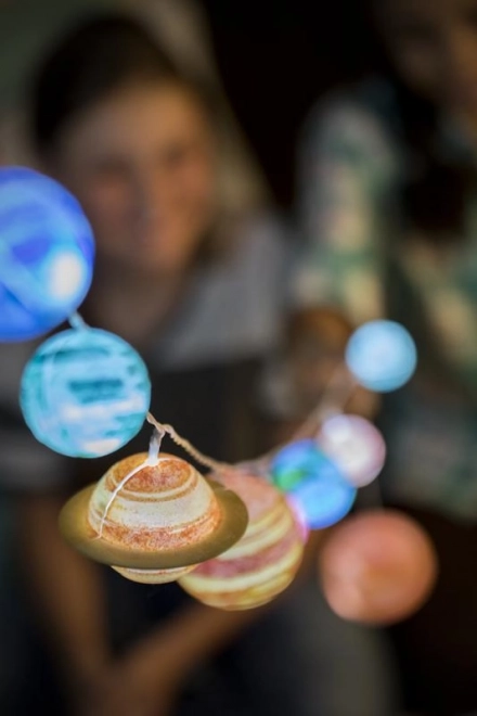 Svjetleće mini planetarij
