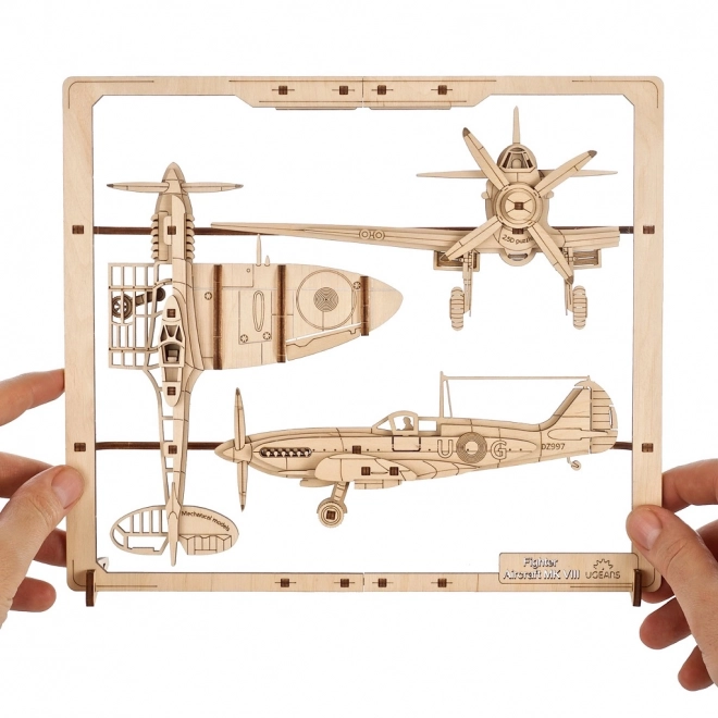 Ugears drveni mehanički puzzle Lovac avion