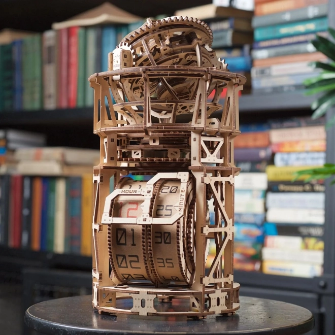 Ugears drveni mehanički model satnog mehanizma s toubillonom