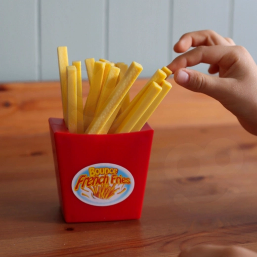 Razvija finu motoriku i koncentraciju