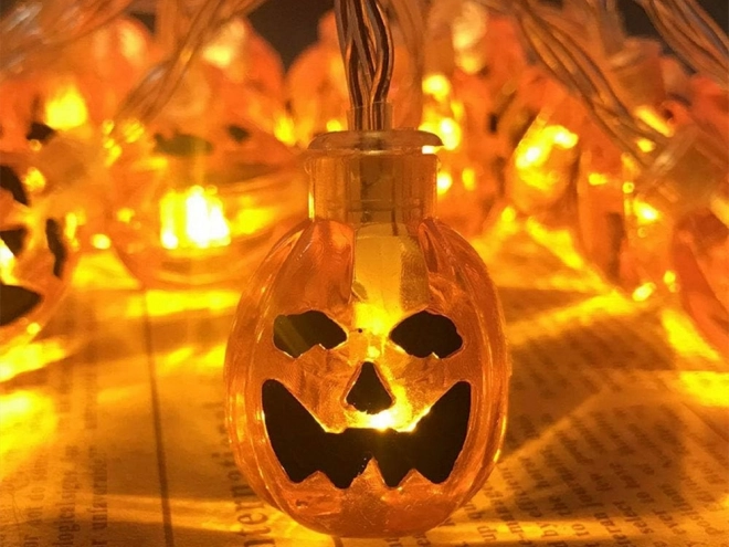 Viseća LED bundeva girlanda za Halloween