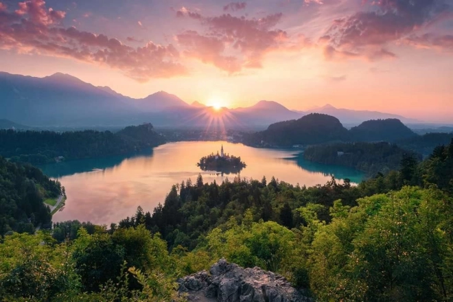 Ravensburger puzzle Jezero Bled Slovenija 3000 dijelova