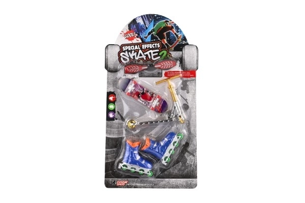 Set skateboard, waveboard, role, prstni romobil plastika mix vrsta na kartici 16x30cm