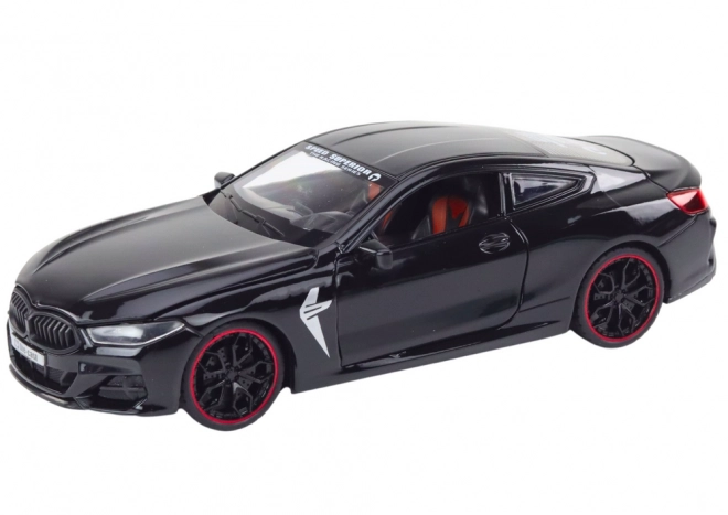 Metalni sportski auto s pogonom na trenje i otvorivim dijelovima 1:24 crni