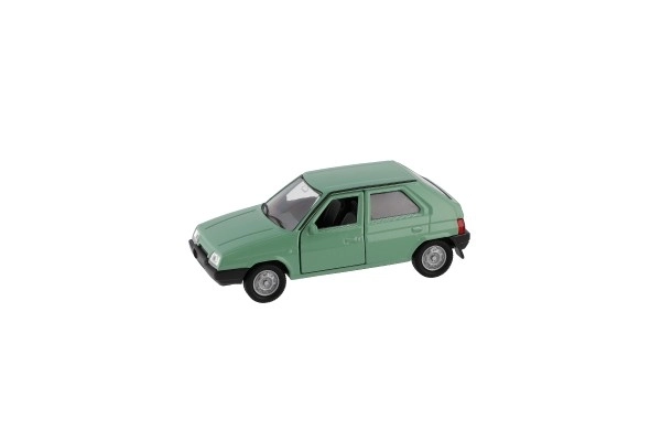 Auto Welly Škoda Favorit metal/plast 11cm 1:34 s mogućnošću slobodnog pokreta, dostupne 4 boje u kutiji 15x7x7cm