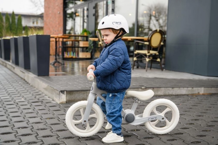 Lagani i izdržljivi najlonski okvir