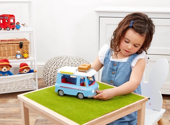 Karavan s Paddingtonom i priborom