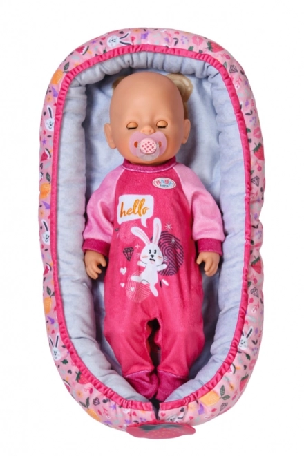 BABY born Gnijezdo