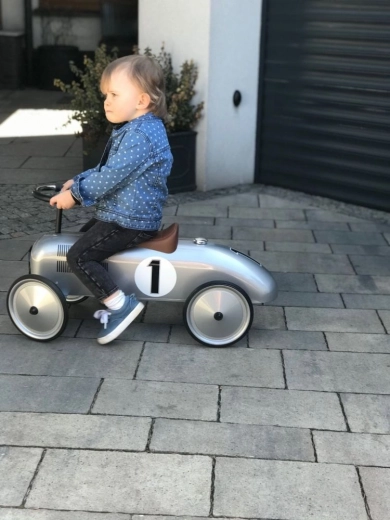 Čvrsta metalna konstrukcija