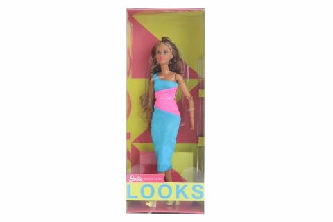Barbie izgleda brineta s repom HJW82