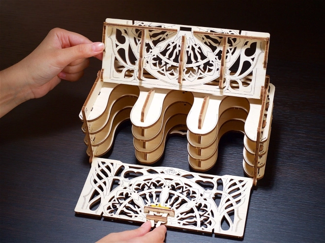 Kutija za sakupljačke karte Ugears 3D drvene mehaničke slagalice