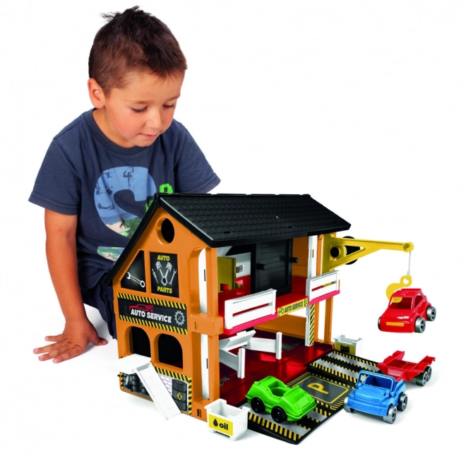 Wader Play House automehaničarska radionica