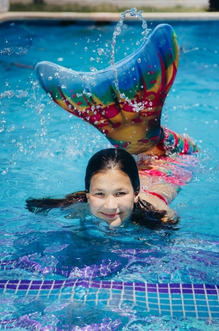 Sirenski rep s monoperajom Rainbow i Bikini