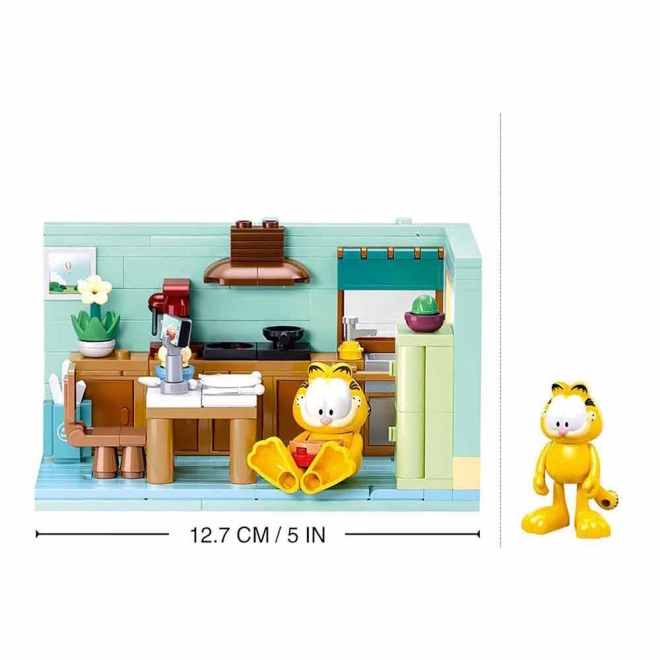 Sluban Garfield u kuhinji