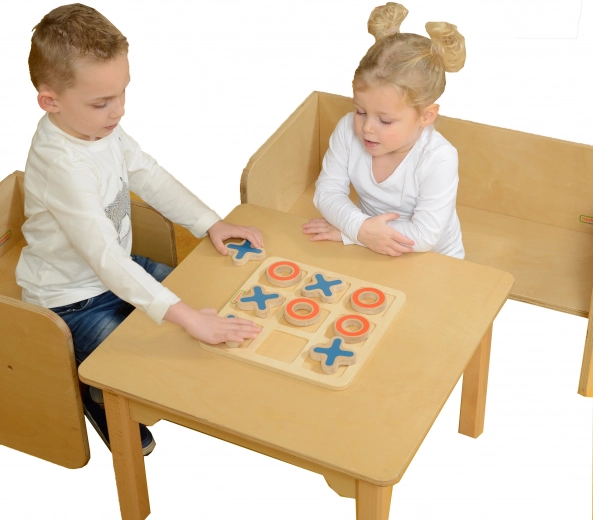 Potiče strategiju i socijalne vještine