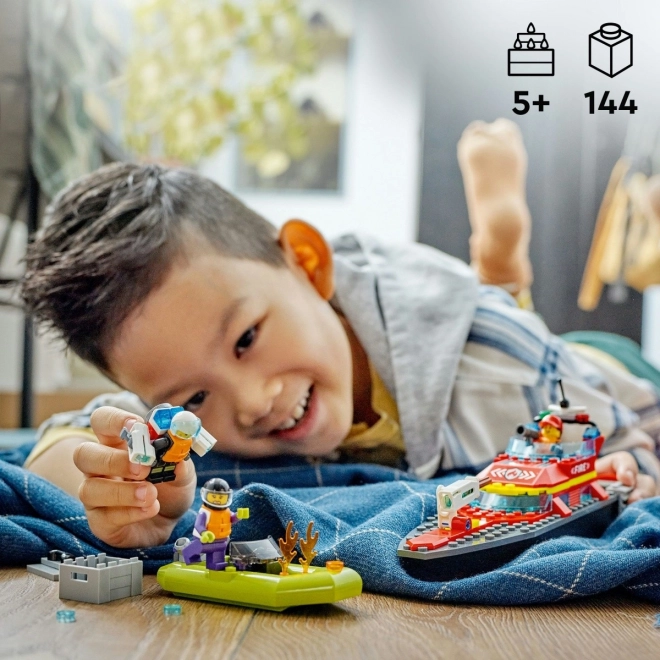 LEGO® City 60373 Vatrogasni spasilački brod i čamac