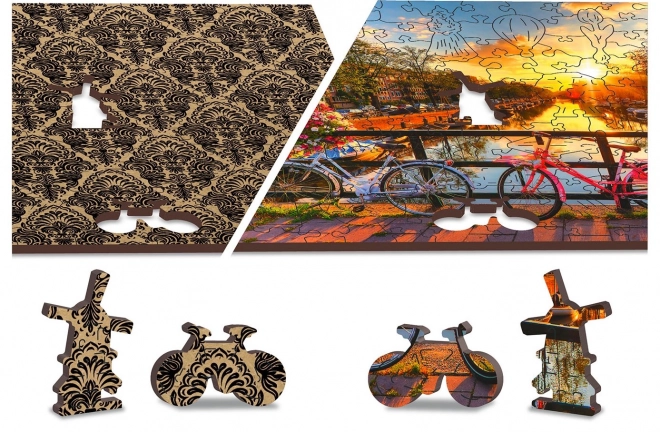 Drvene puzzle bicikl u Amsterdamu