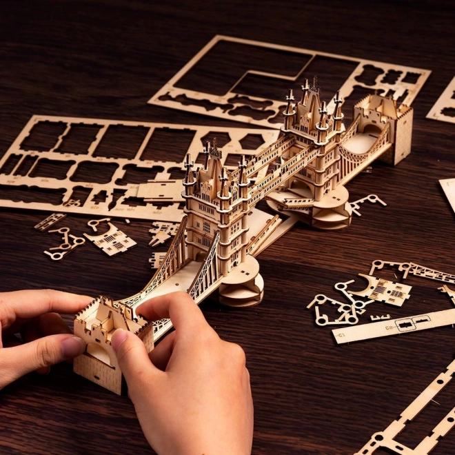 RoboTime drvene 3D puzzle most Tower Bridge svjetleći