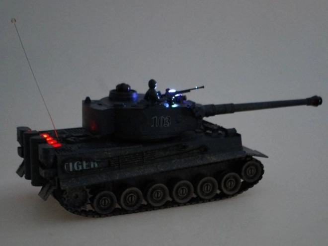 Tenk BOJNI TENK TIGER 103 1/28 RC0375