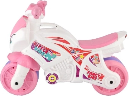 Atraktivan dizajn s dekorativnim elementima