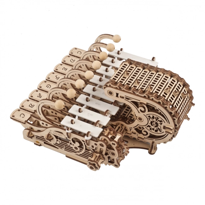 Ugears drveni mehanički model glazbenog instrumenta Celesta