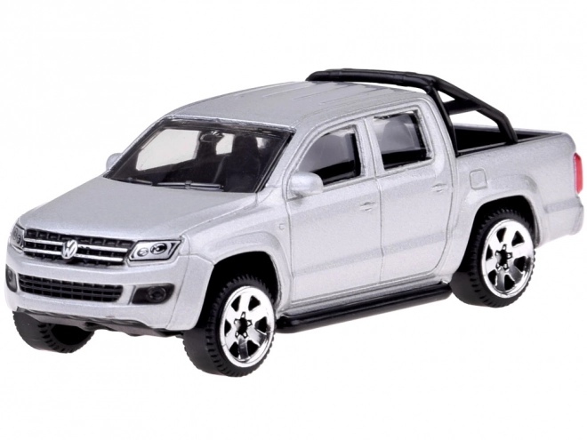 Metalni autić Volkswagen Amarok 1:64
