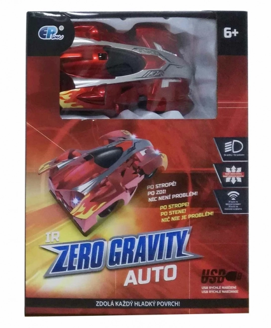 Automobil na daljinsko upravljanje koji vozi po zidu